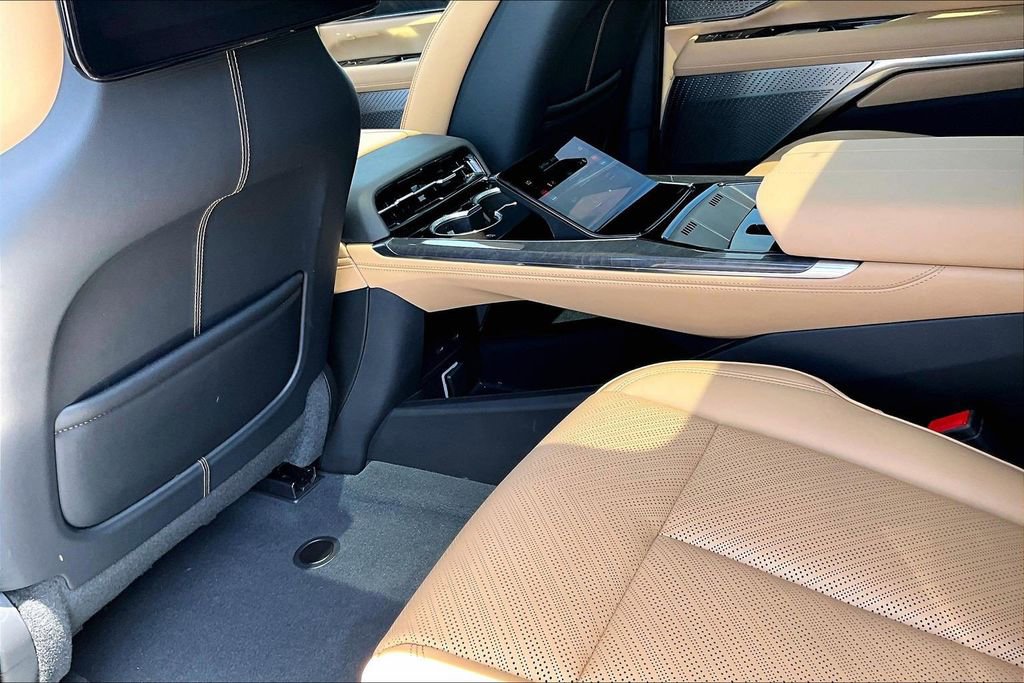 Certified 2026 Cadillac Escalade IQ Sport 2 AWD/4WD image 10