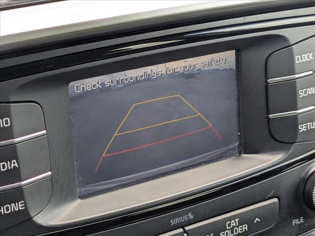 Used 2016 Kia Sorento LX image 12