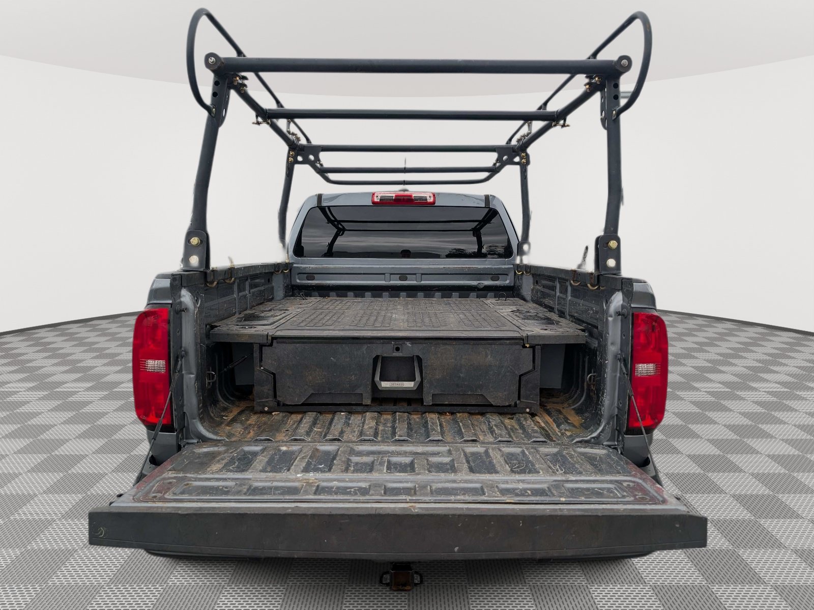 Used 2022 Chevrolet Colorado LT w/ Fleet Safety Package RWD image 13