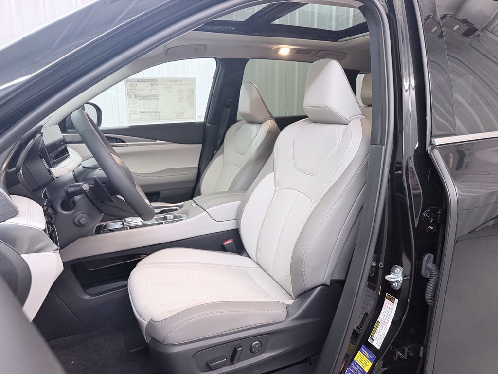 New 2027 INFINITI QX60 Luxe w/ Cargo Package FWD image 13