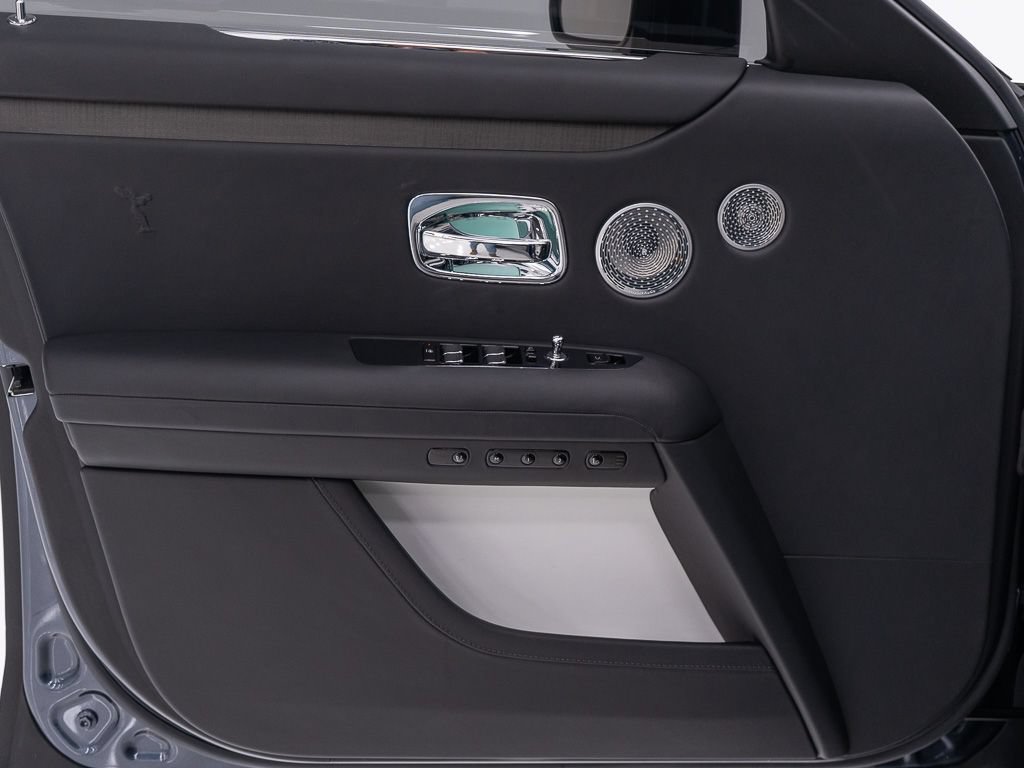 Certified 2023 Rolls-Royce Ghost Extended Wheelbase w/ Ghost Package AWD/4WD image 12