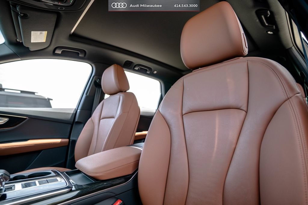 Used 2023 Audi Q7 3.0T Premium Plus AWD/4WD image 5
