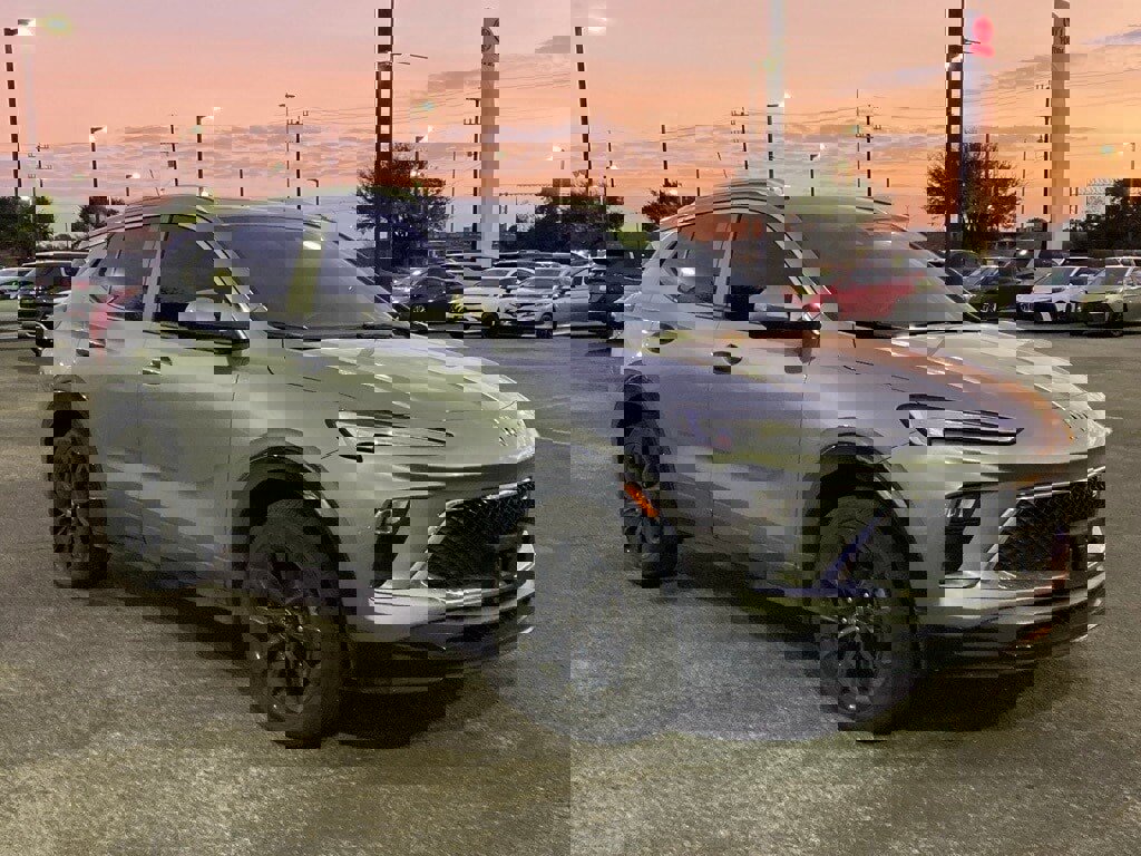 Used 2024 Buick Encore GX Sport Touring w/ Experience Buick Package image 3