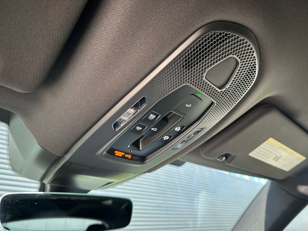 Certified 2026 Porsche Panamera image 35