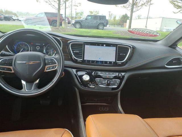 Certified 2021 Chrysler Pacifica Pinnacle AWD/4WD image 11