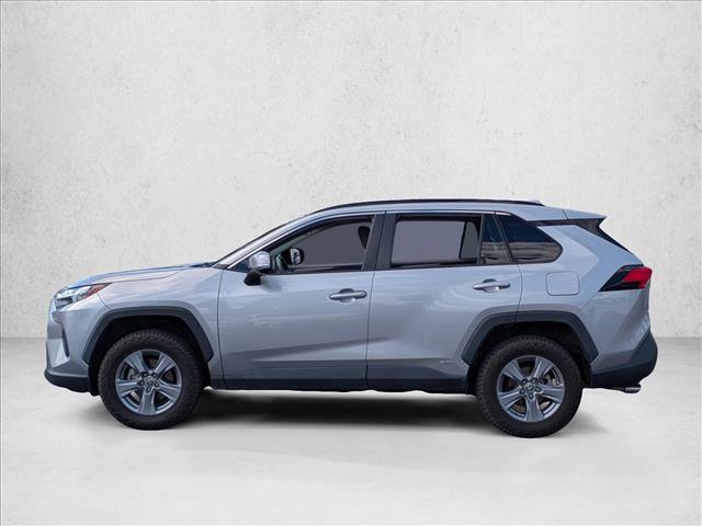 Used 2022 Toyota RAV4 XLE AWD/4WD image 8