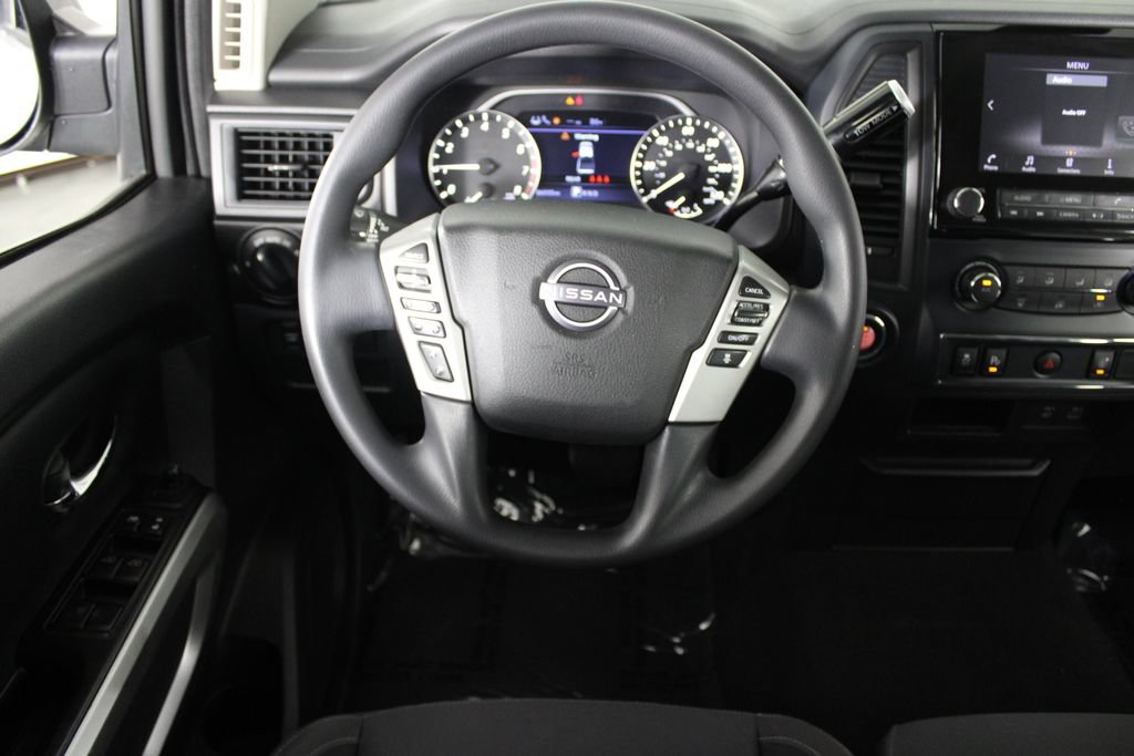 Certified 2023 Nissan Titan SV RWD image 7