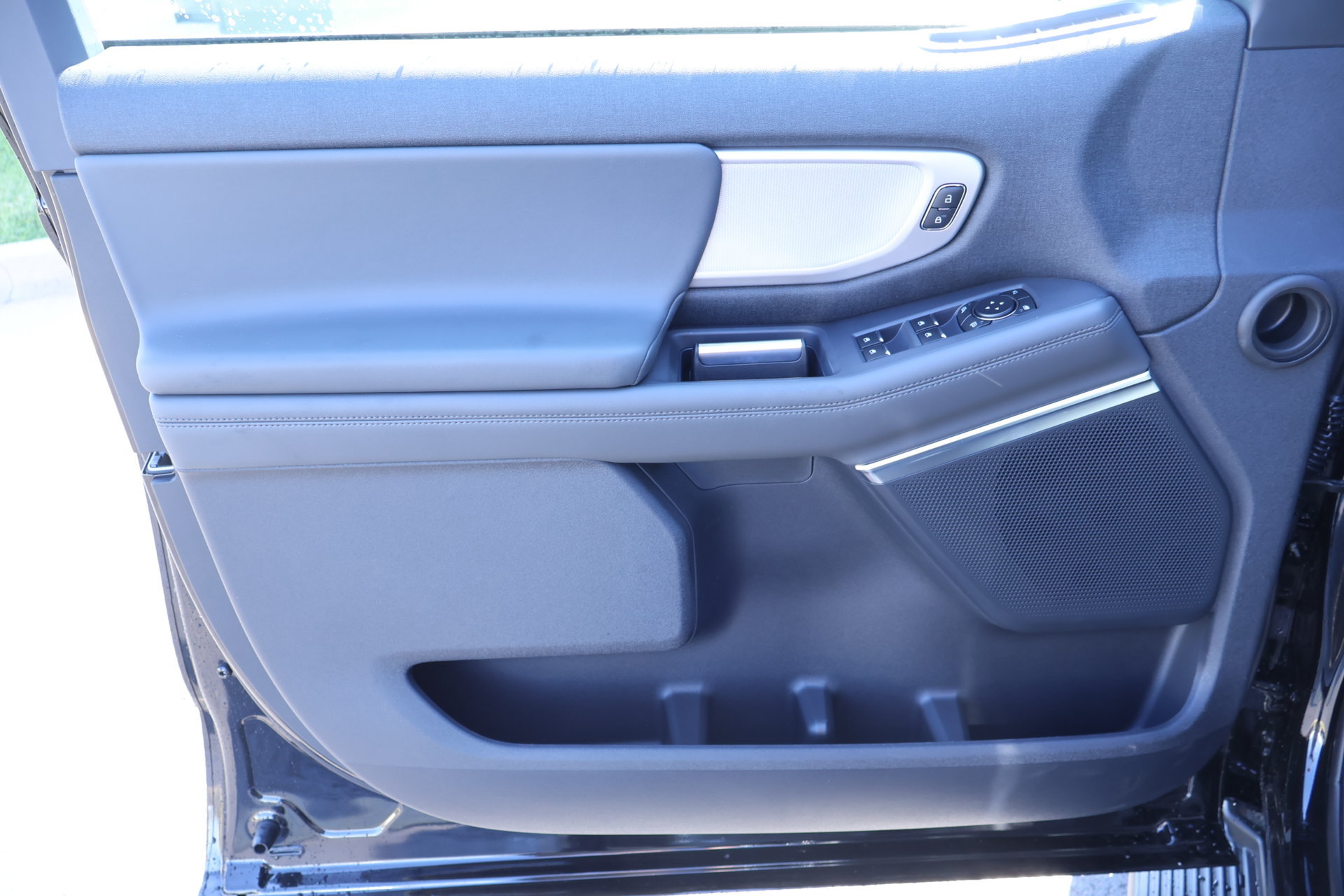 New 2026 Ford Expedition Active AWD/4WD image 17