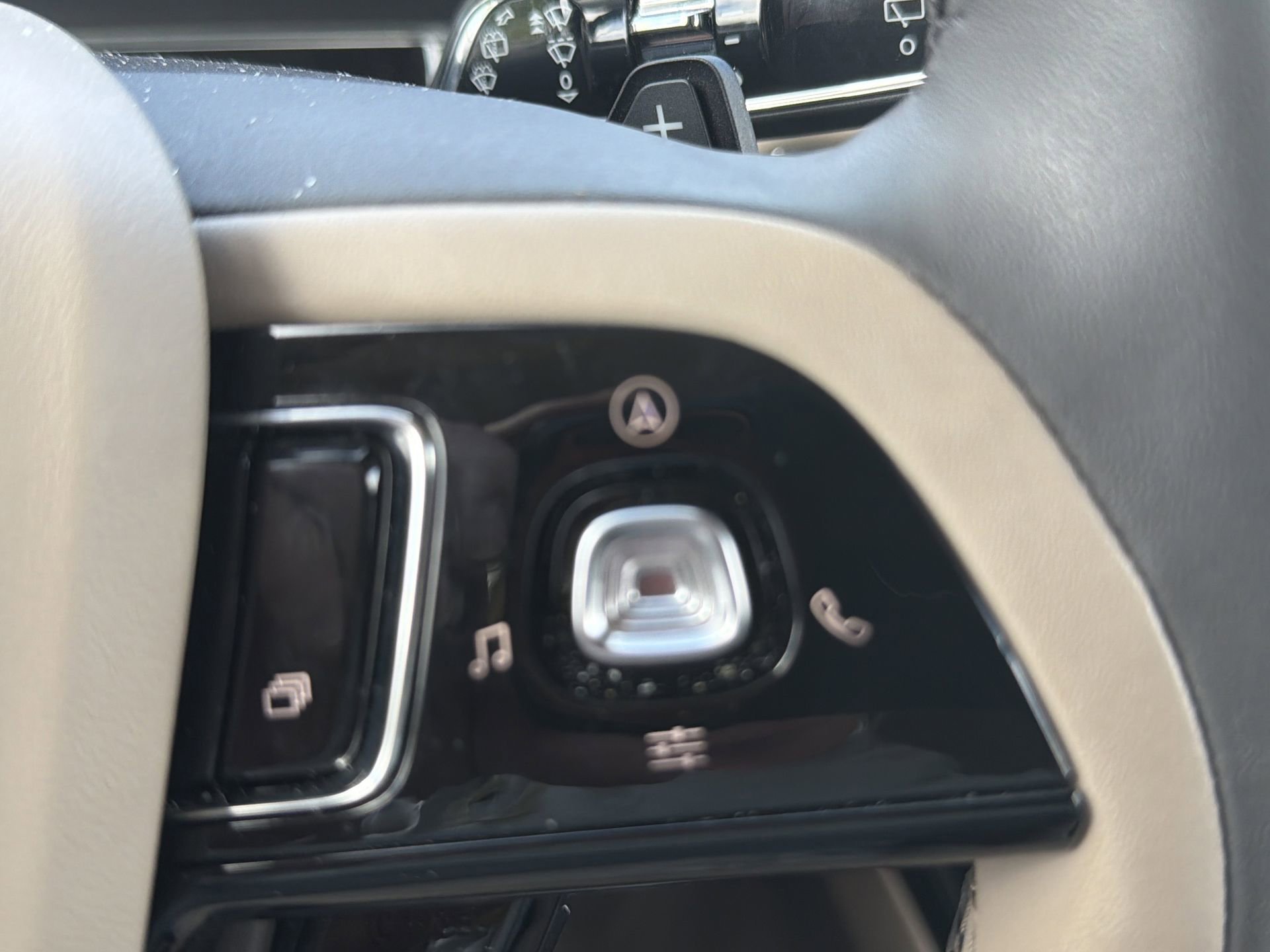 Used 2024 Lincoln Corsair FWD image 30