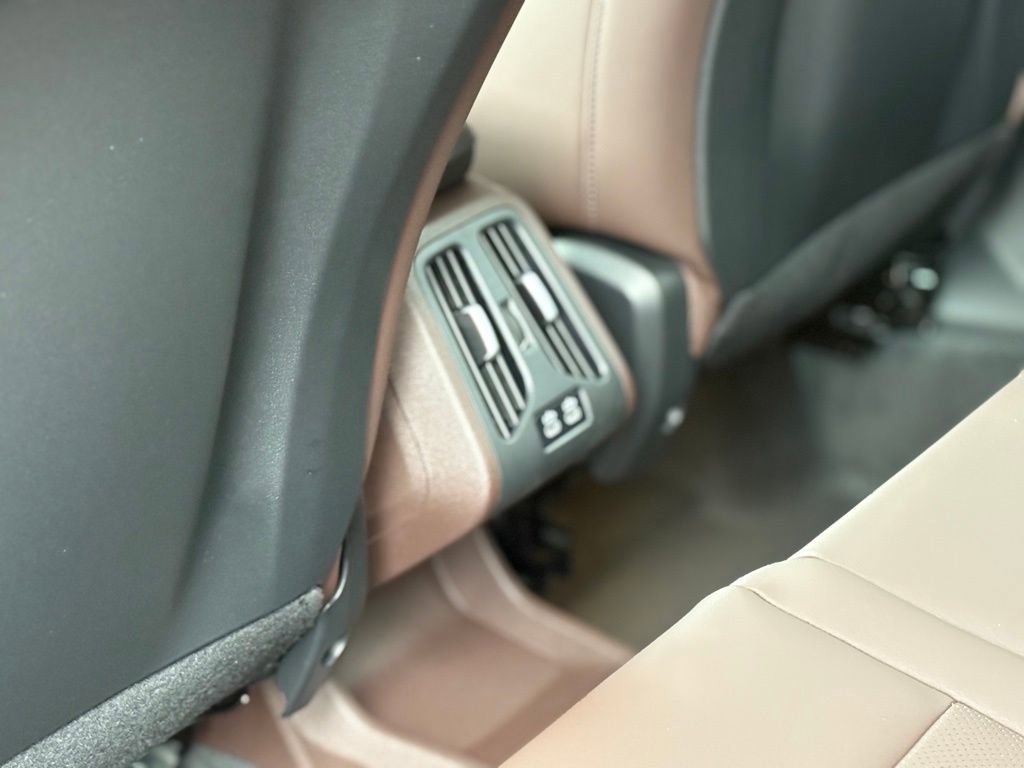 Used 2025 BMW X1 xDrive28i w/ Convenience Package image 18