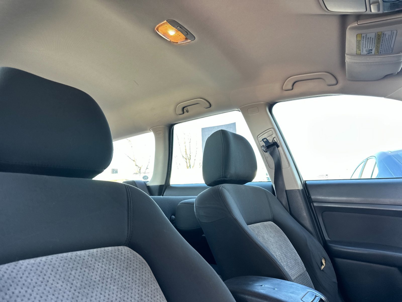 Used 2005 Subaru Outback 2.5i image 17