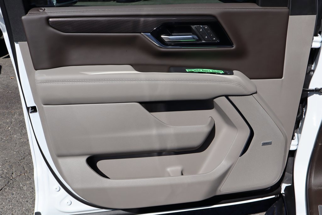 New 2026 GMC Yukon Elevation w/ LPO, Floor Liner Package image 10