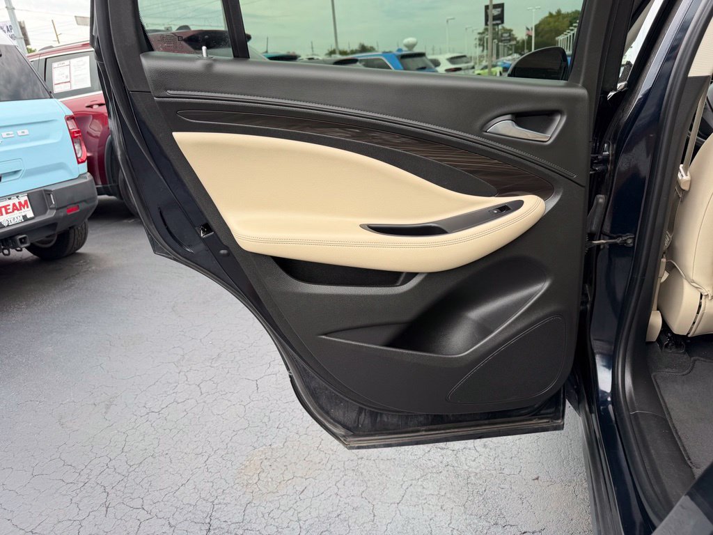Used 2020 Buick Envision Premium w/ Driver Confidence Package AWD/4WD image 20