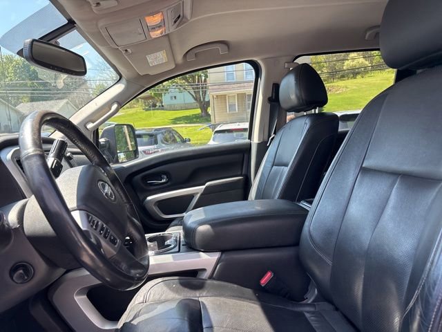 Used 2016 Nissan Titan SL AWD/4WD image 15