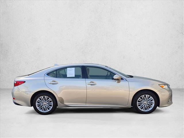 Used 2015 Lexus ES 350 w/ Luxury Package image 4