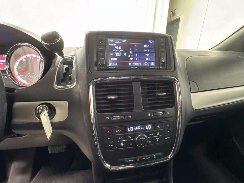 Used 2019 Dodge Grand Caravan GT w/ Safety Sphere Group FWD image 22