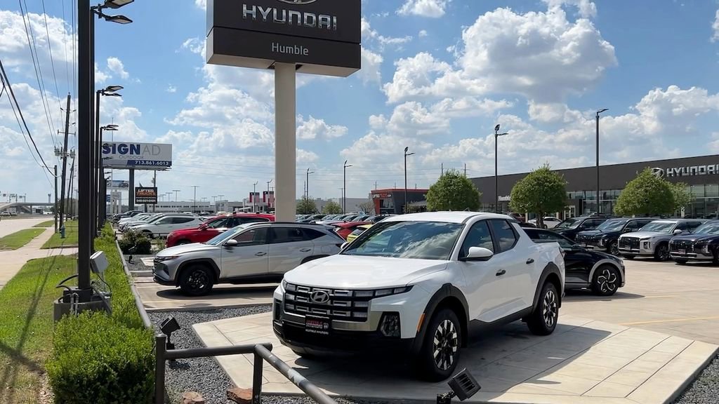 Used 2025 Hyundai Santa Cruz SE image 39