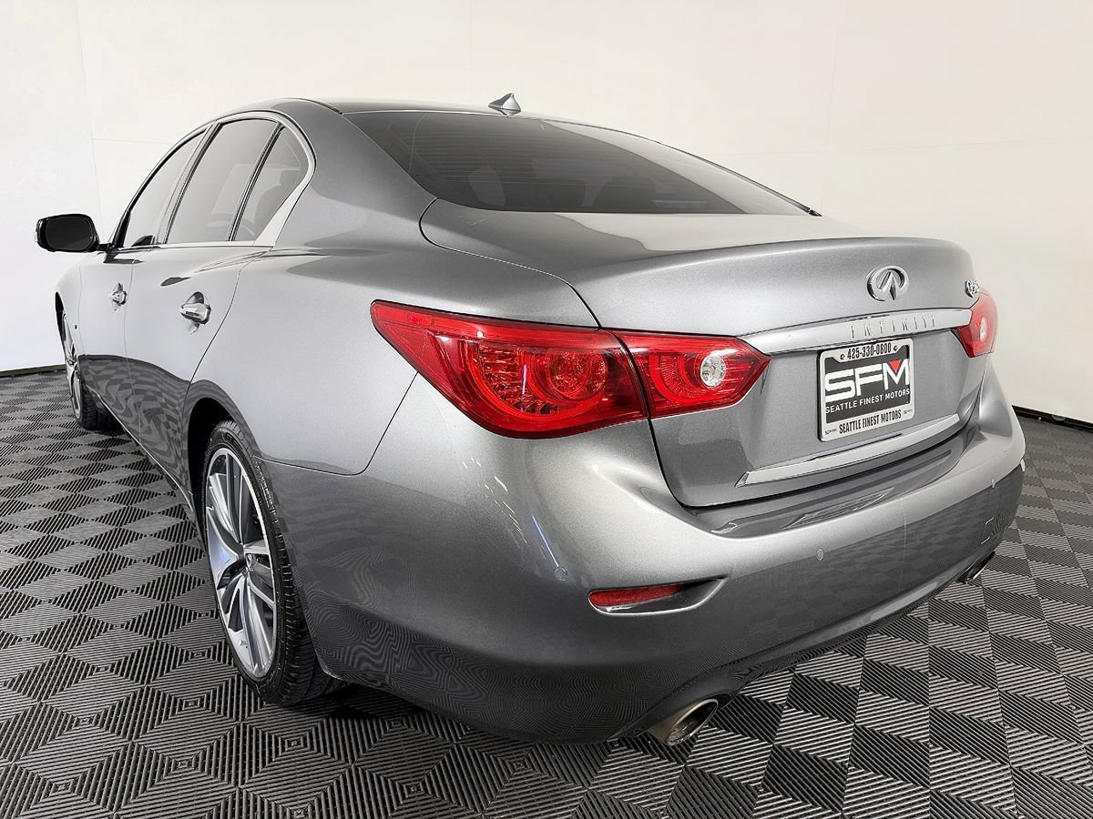 Used 2015 INFINITI Q50 w/ Deluxe Touring Package RWD image 14