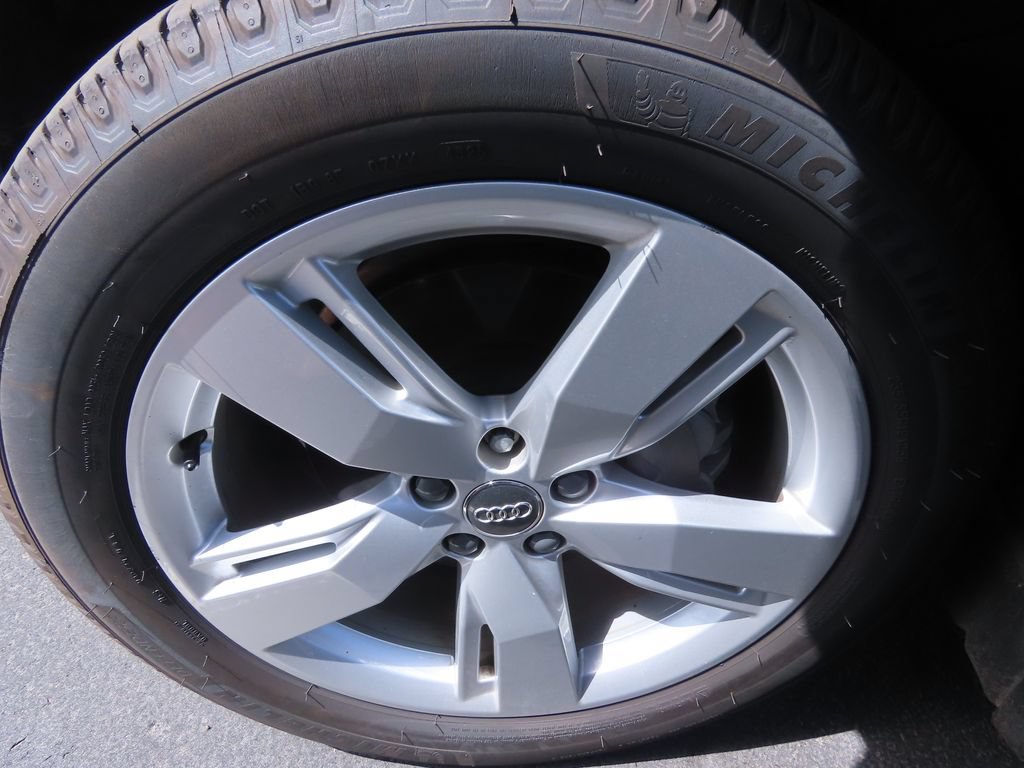 Used 2019 Audi Q5 2.0T Premium w/ Convenience Package AWD/4WD image 15