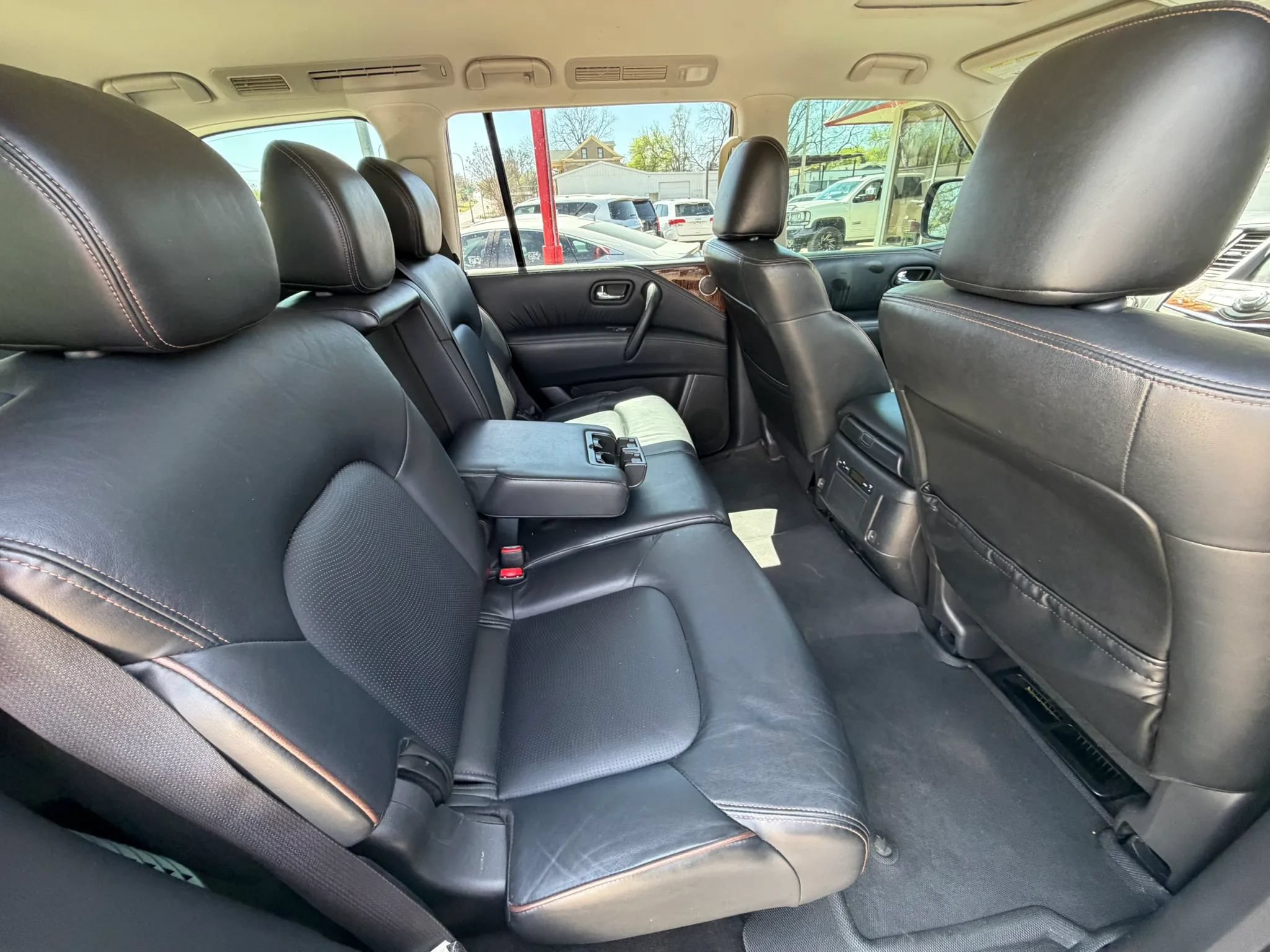 Used 2018 Nissan Armada SL w/ Moonroof Package AWD/4WD image 18