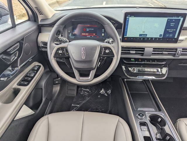 New 2026 Lincoln Corsair Premiere image 13