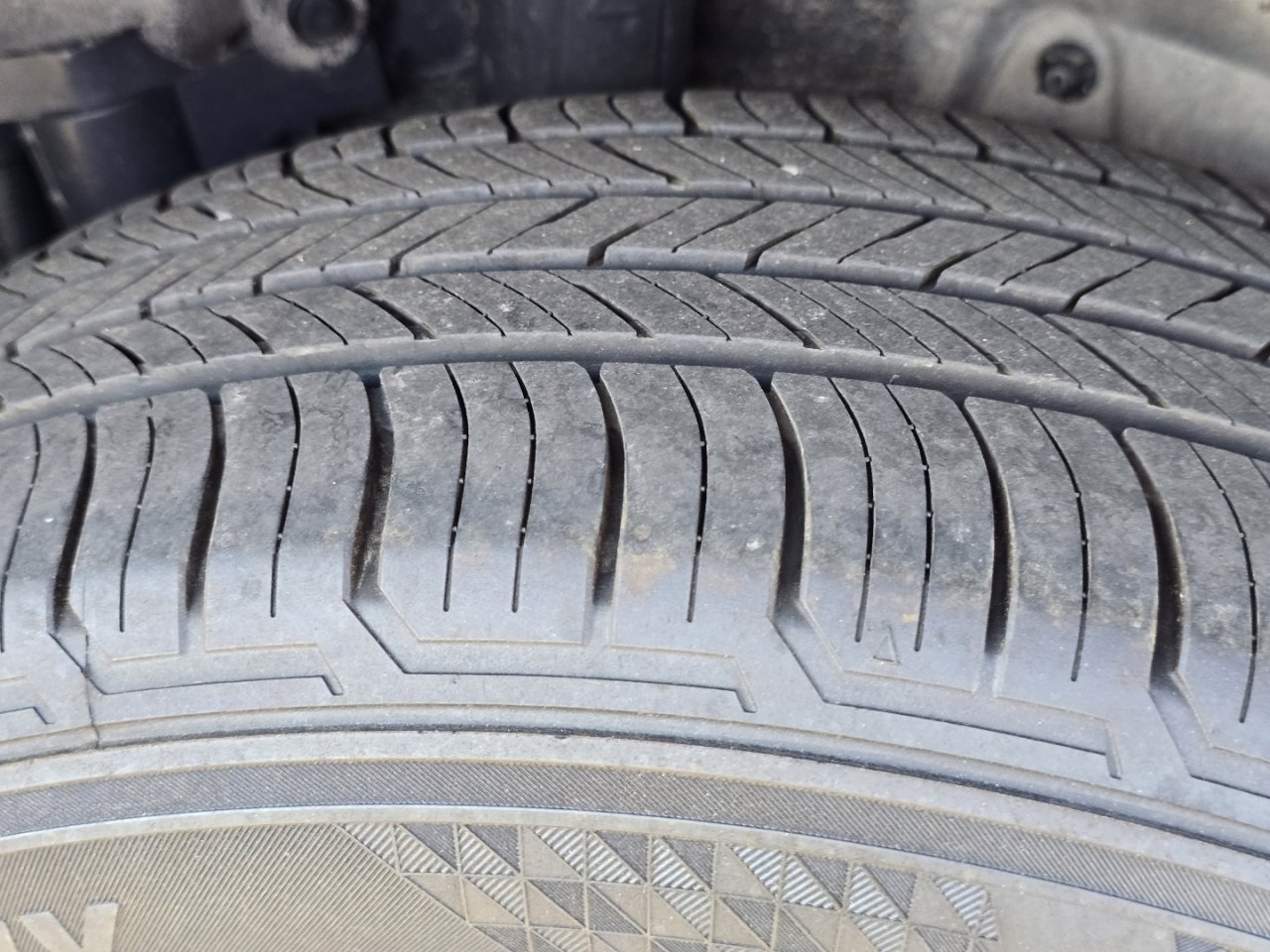 Used 2024 Toyota RAV4 SE image 15