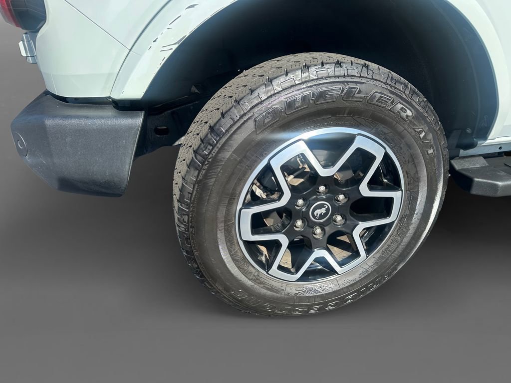 Used 2024 Ford Bronco Outer Banks image 10