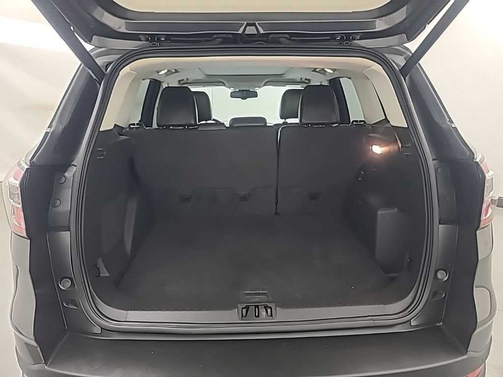 Used 2017 Ford Escape Titanium AWD/4WD image 18