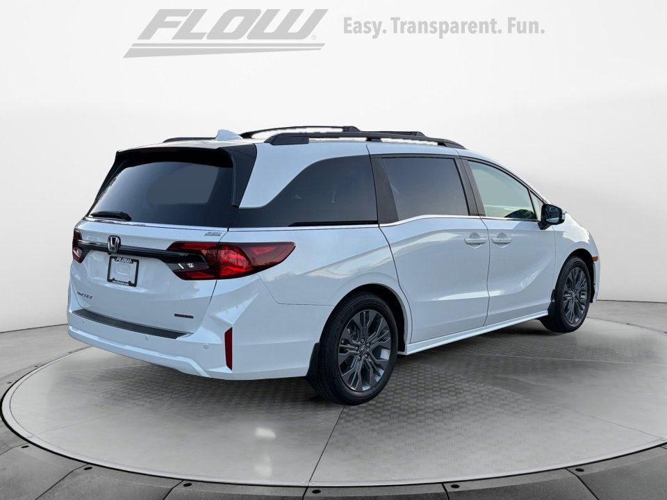 New 2026 Honda Odyssey Touring image 7