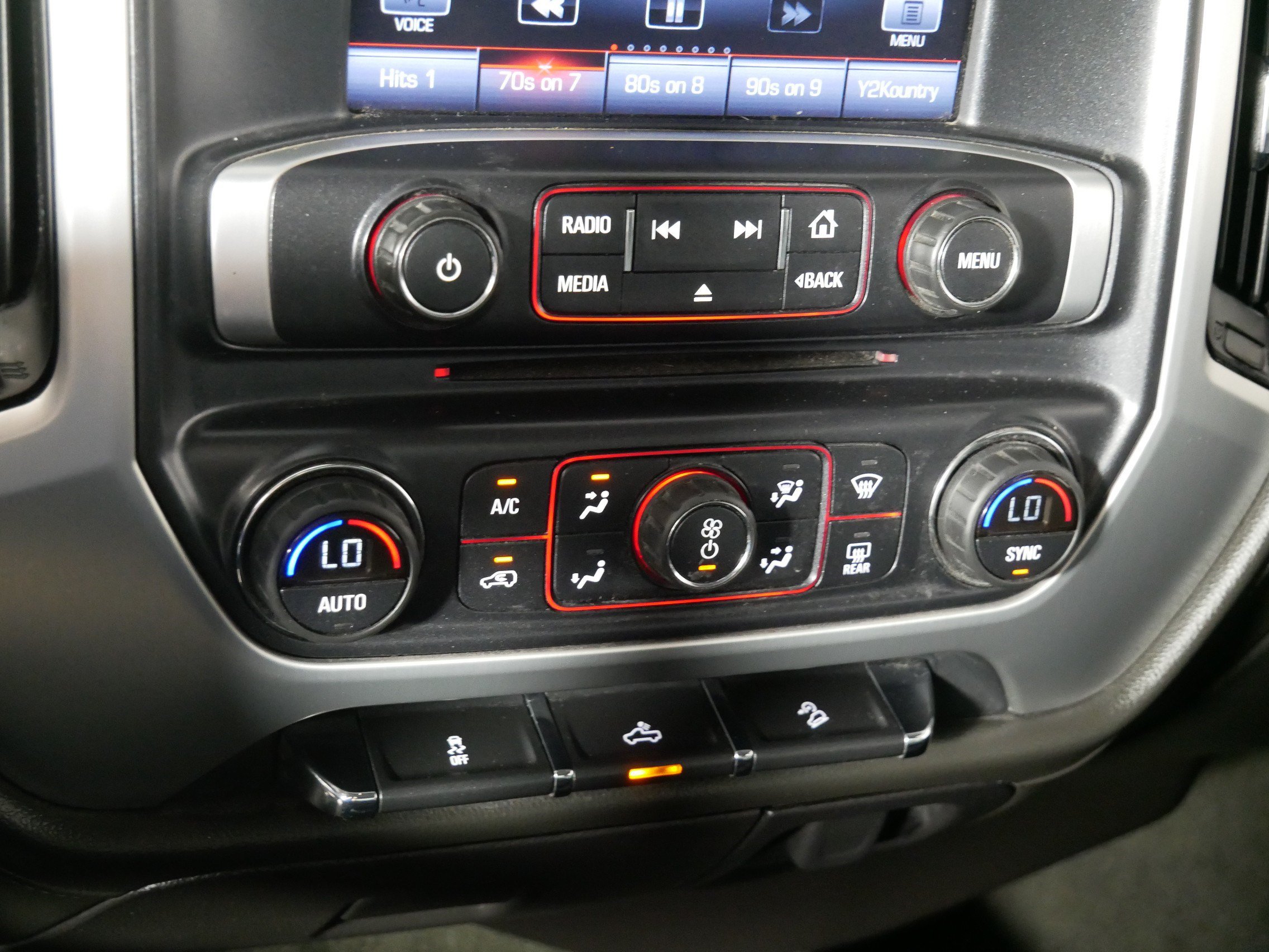 Used 2016 GMC Sierra 1500 SLE w/ SLE Value Package AWD/4WD image 23