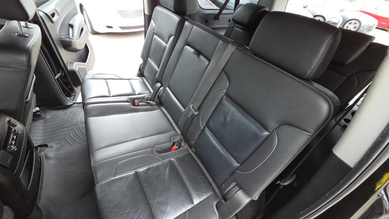 Used 2019 Chevrolet Suburban LT AWD/4WD image 33