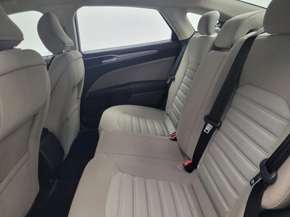 Used 2018 Ford Fusion S FWD image 18