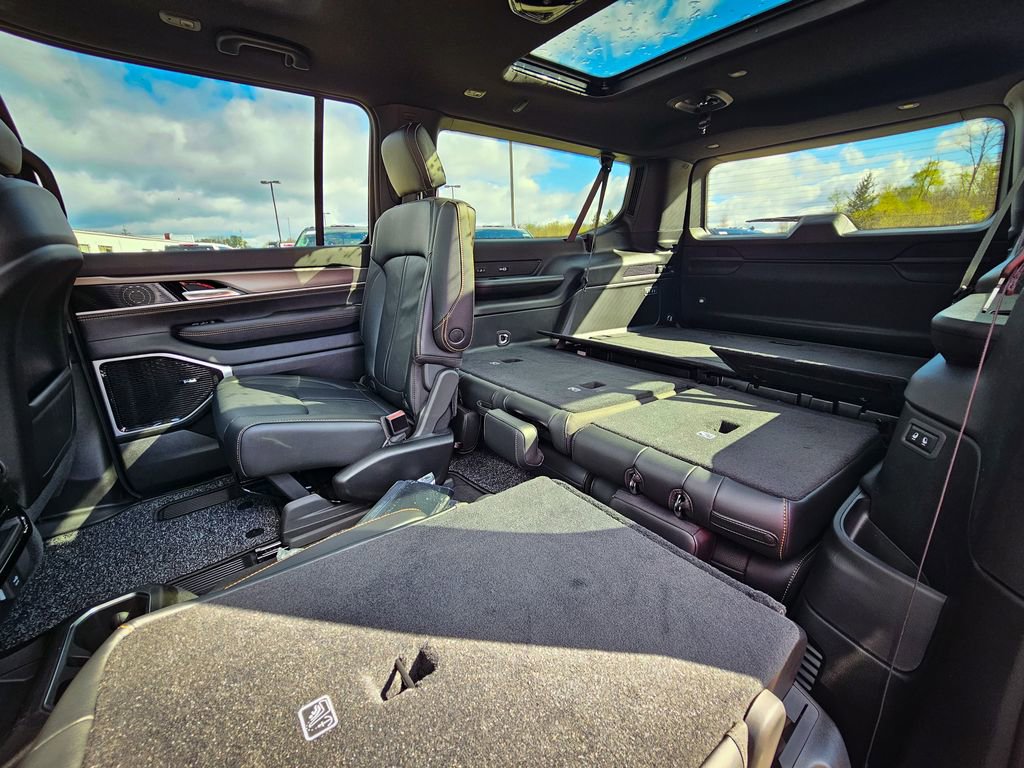 New 2026 Jeep Grand Wagoneer L 4WD image 44