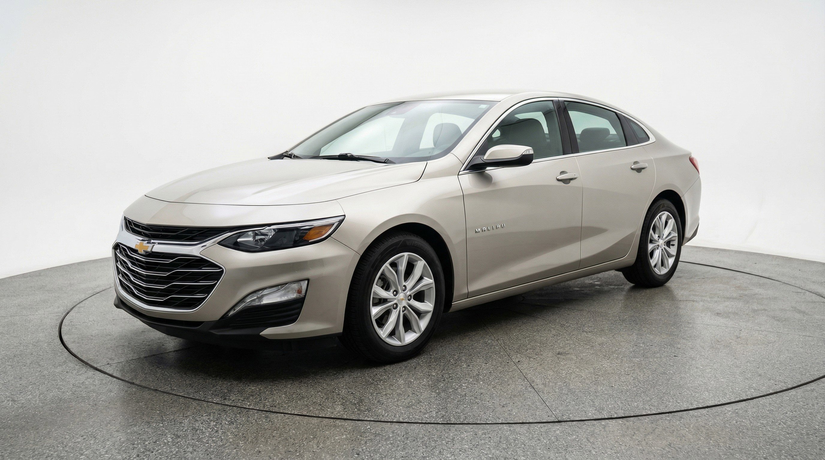 Used 2024 Chevrolet Malibu LT image 3