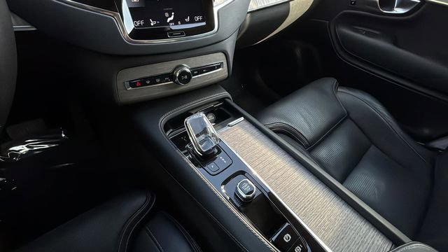 Used 2022 Volvo XC90 T8 Inscription w/ Advanced Package AWD/4WD image 37