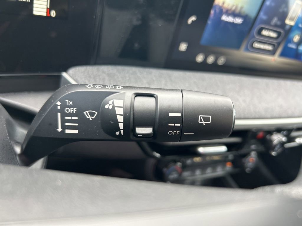 New 2026 Nissan Kicks SV w/ SV Premium Package FWD image 29