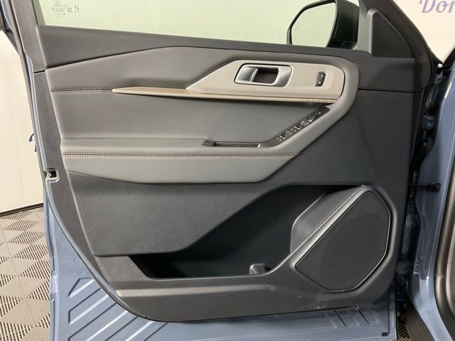 New 2026 Ford Explorer ST-Line w/ ST-Line Street Pack image 11