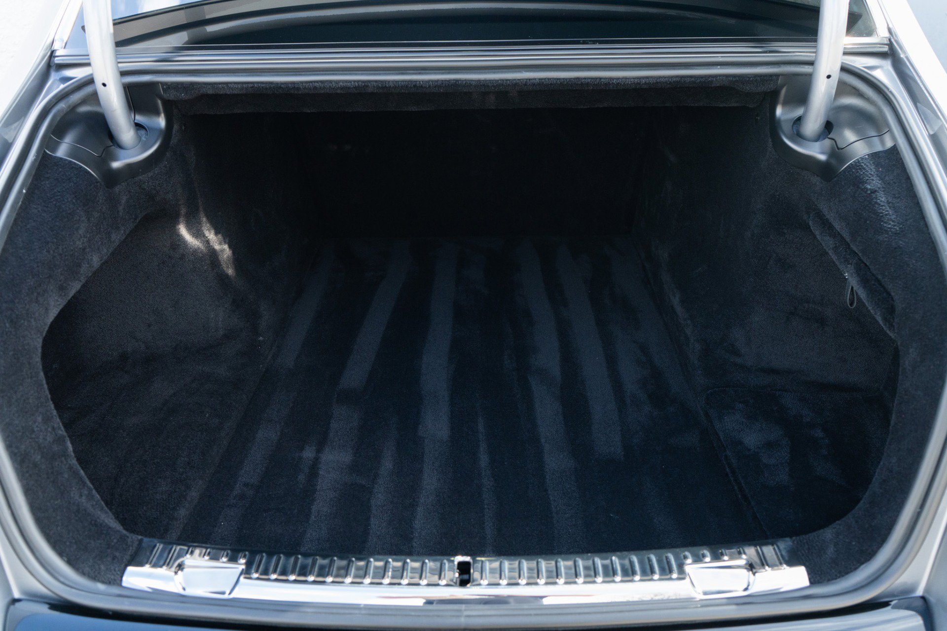 Used 2022 Rolls-Royce Phantom Extended Wheelbase image 45