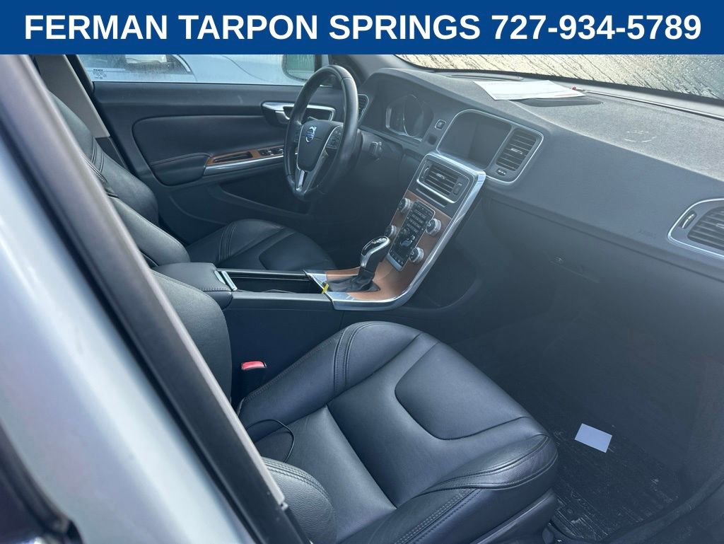 Used 2016 Volvo S60 T5 Inscription Platinum FWD image 2