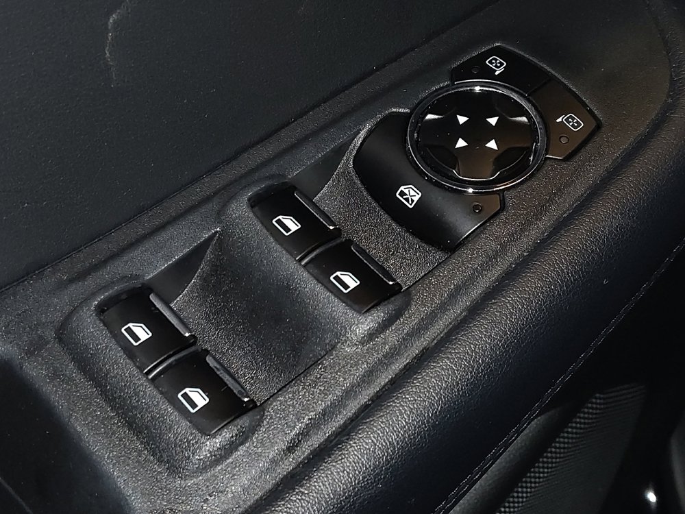 Used 2023 Ford Edge SEL image 27