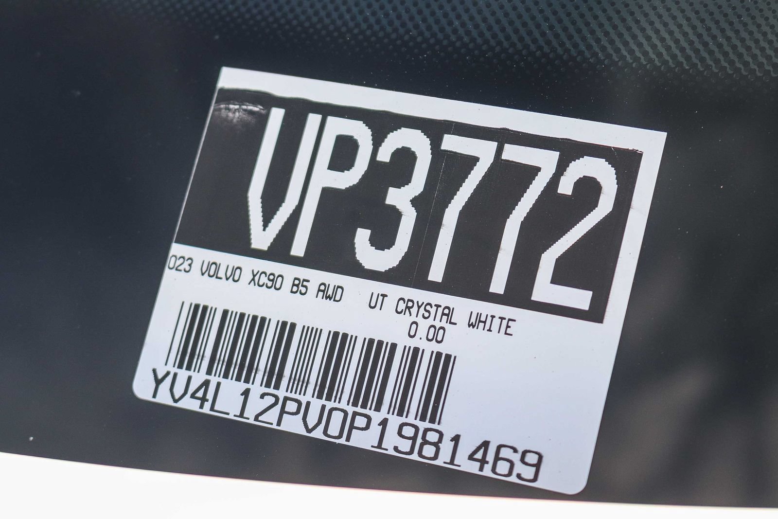 Used 2023 Volvo XC90 B5 Core w/ Climate Package AWD/4WD image 32