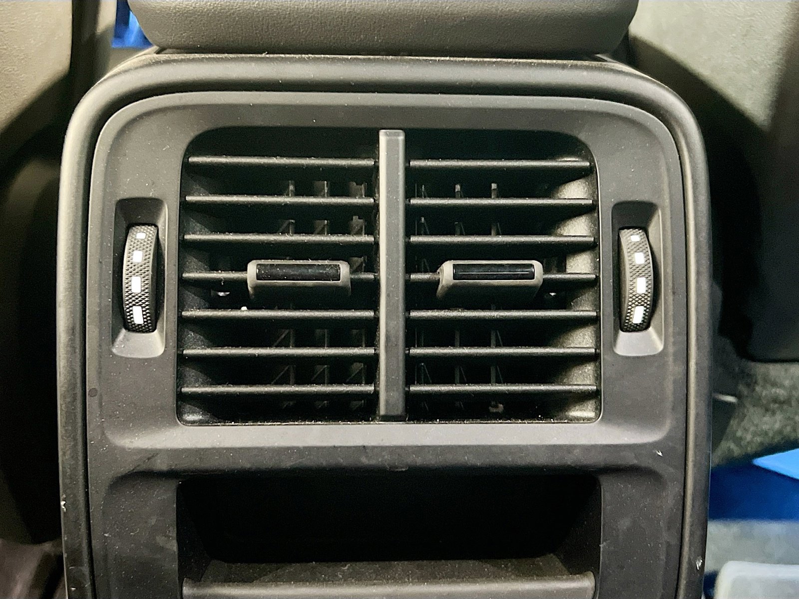 Used 2021 Porsche Taycan 4S w/ Premium Package image 20