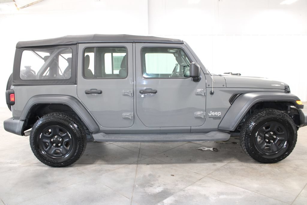 Used 2019 Jeep Wrangler Unlimited Sport AWD/4WD image 11