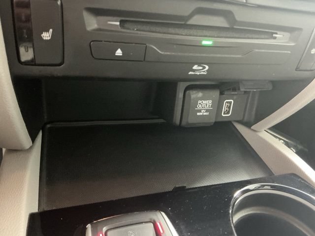 Used 2019 Honda Pilot Touring image 32