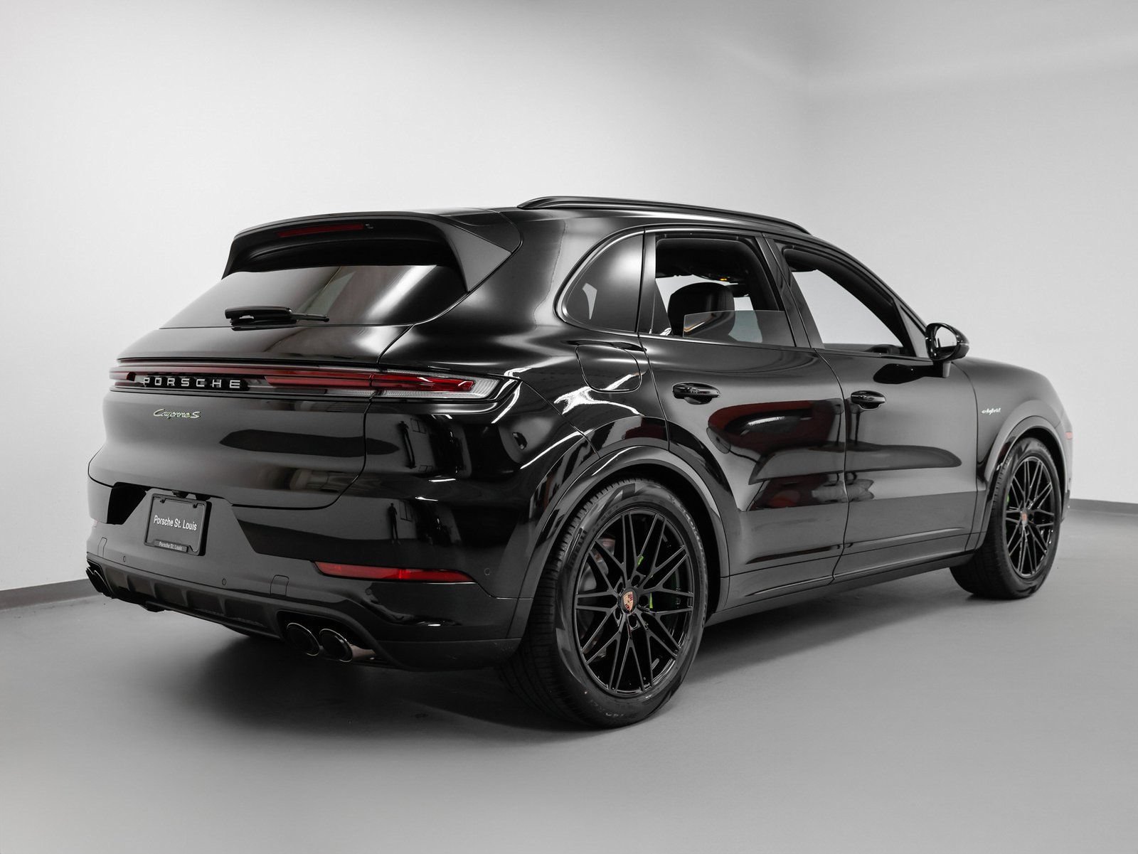 Certified 2026 Porsche Cayenne S AWD/4WD image 12