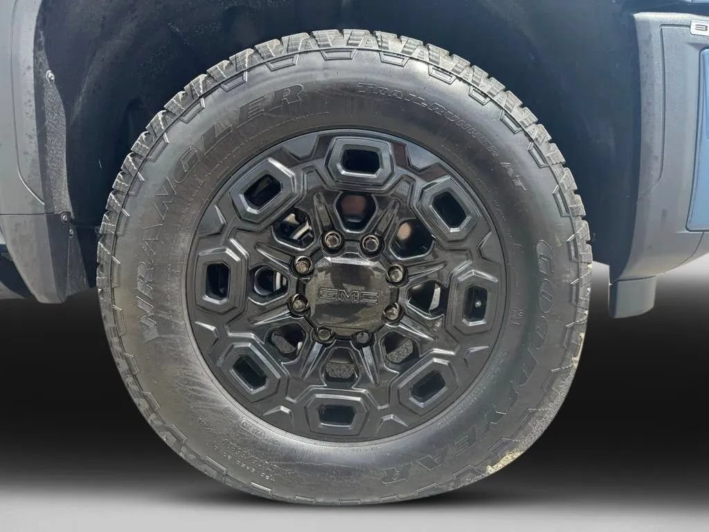 New 2026 GMC Sierra 3500 Denali w/ LPO, Black Badging Package AWD/4WD image 38