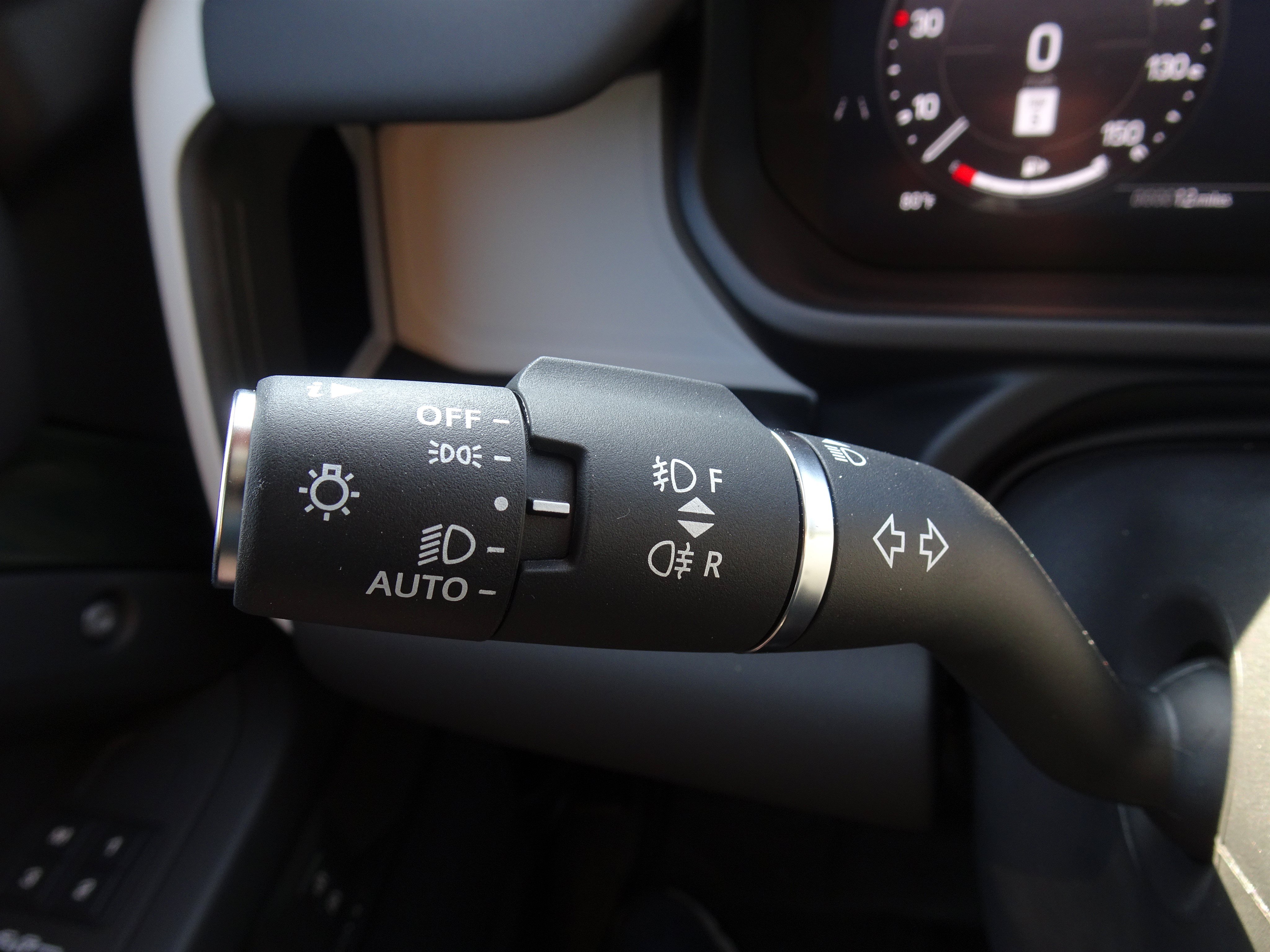 New 2026 Land Rover Defender 110 S AWD/4WD image 31