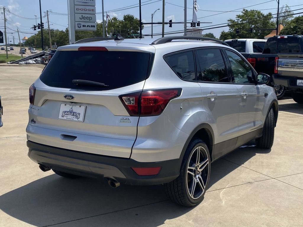 Used 2019 Ford Escape SEL FWD image 9