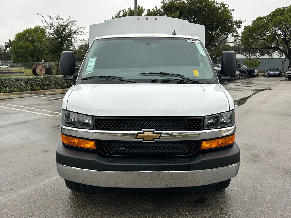 New 2025 Chevrolet Express 3500 w/ Power Convenience Package image 8