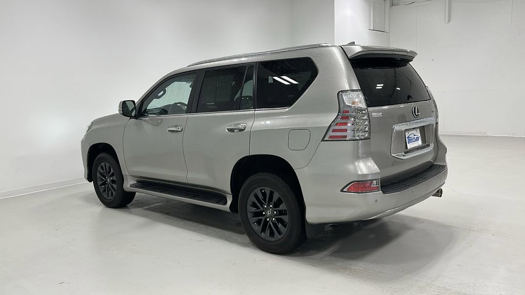 Used 2023 Lexus GX 460 Premium image 3